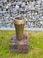 Grabvase mit Sockel Granitsockel Bronze Vase Nordrhein-Westfalen - Sundern (Sauerland) Vorschau