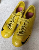 Gelbe Nike Fußballschuhe Gr. 35 Mecklenburg-Vorpommern - Blankenhof Vorschau