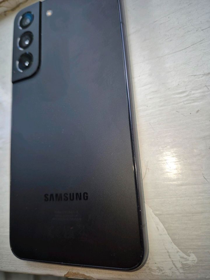 Samsung Galaxy S22,  super Zustand, nur USB defekt in Hamburg