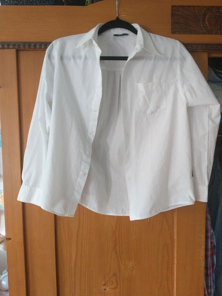 2 weiße Hemden Gr.152 ein S'Oliver in Meckenbeuren