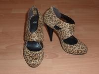 Schuhe H&M fake Wildleder Leo Gr 39 neu Versand Essen - Rüttenscheid Vorschau