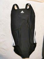 4 x Badeanzug/ Schwimmanzug, 3 NEU von Adidas ab 15 Euro Nordrhein-Westfalen - Oberhausen Vorschau