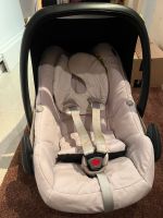 Maxi Cosi mit Family Fix Station fürs Auto Berlin - Treptow Vorschau