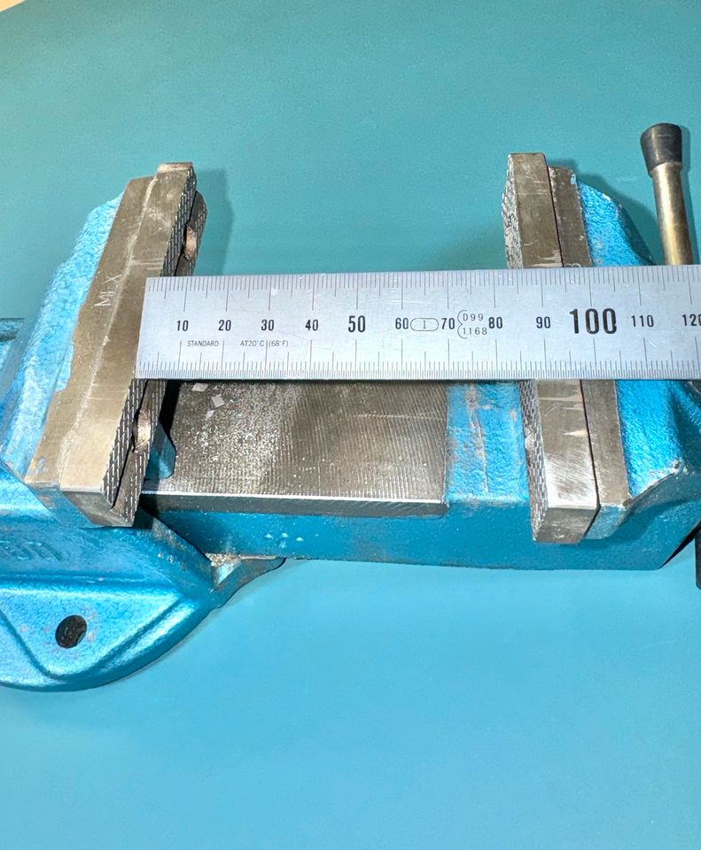 Parallel-Schraubstock 100x85 mm Werkbank Spannstock Industrie in Remscheid