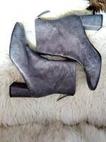 Stiefelette Paco Gil echtes Leder Leicht Stiefel Damenhalbschuhe Nordrhein-Westfalen - Velbert Vorschau