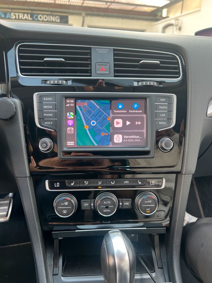 VW Seat Audi Skoda CarPlay Android Auto Freischalten Update Navi in Göppingen