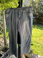 Tolle Jeans mit Fransensaum von Studio Untold bei Ulla Popken, Gr Nordrhein-Westfalen - Wesel Vorschau