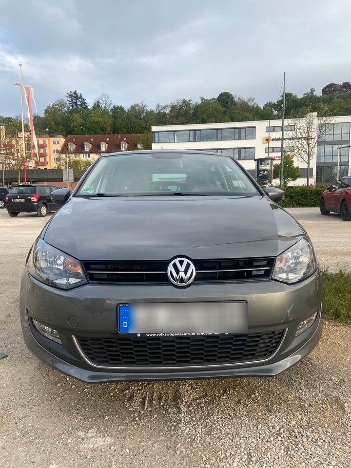 Volkswagen Polo 1,2L LIFE Sitzheizung 8-Fach bereift in Landshut