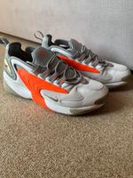Nike Zoom 2000 Sneaker – Orange/Weiß – Größe 43 Dresden - Seevorstadt-Ost/Großer Garten Vorschau