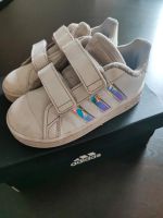 Adidas Glitzer Holo Sneaker weiss Gr. 24 Brandenburg - Wustermark Vorschau