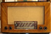 Philips Saturn BD494A – Röhrenradio 1950, Sammlerstück. Rheinland-Pfalz - Klingenmünster Vorschau