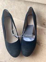 Esmara Echtleder Pumps schwarz 37 Business Plateau Baden-Württemberg - Ochsenhausen Vorschau