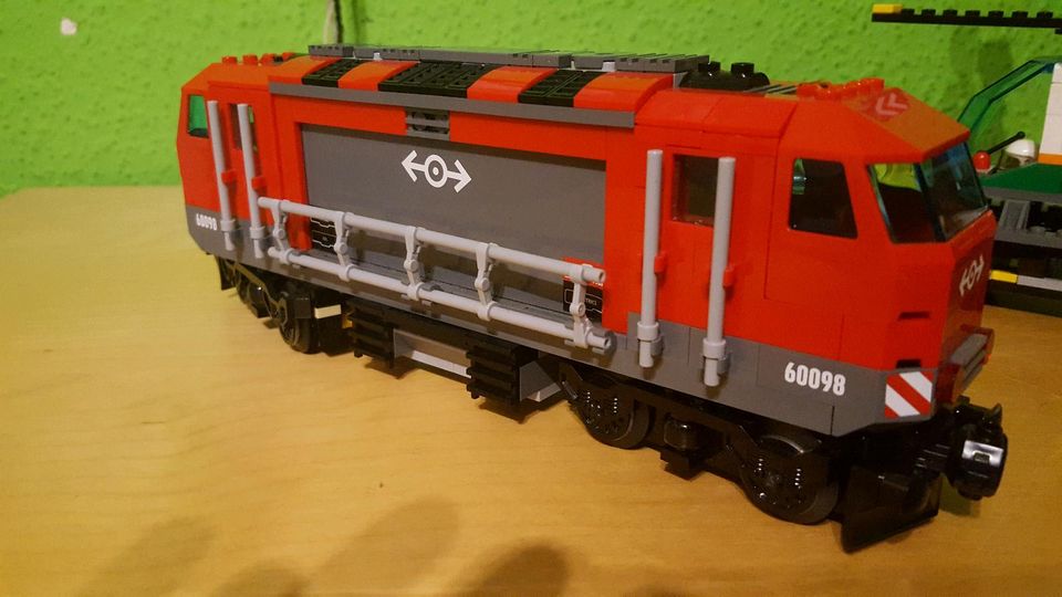 LEGO CITY 60098 EISENBAHN SCHWERLAST GÜTERZUG/Komplett mit Bauanl in Ratingen