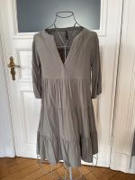 Sublevel Kleid mit Stufen Gr. M Khaki Eimsbüttel - Hamburg Harvestehude Vorschau