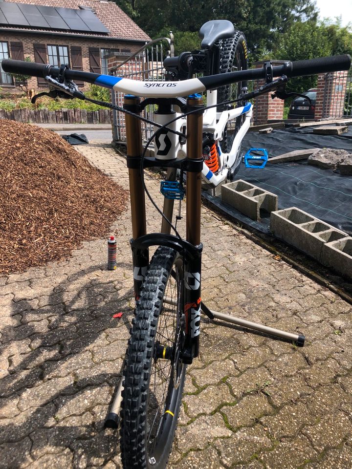 Scott Gambler Tuned 2021   Downhill Mountainbike in Aachen