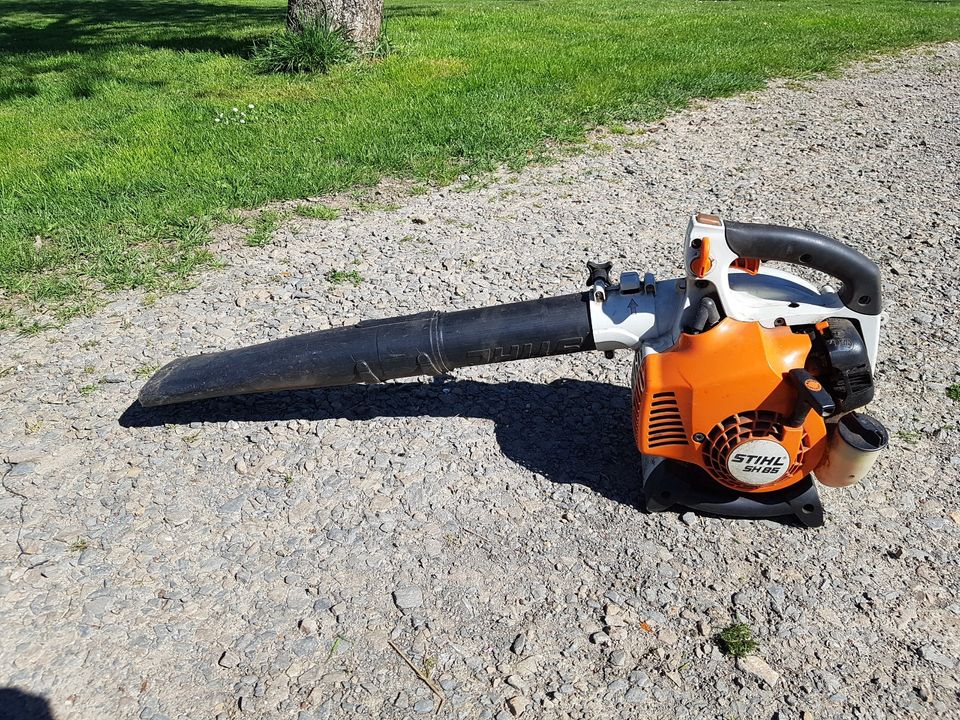 Laubsauger/ Laubbläser/ Saughäcksler/ Stihl mieten in Kürten