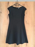 Schwarzes, weiß gepunktetes Kleid GAP (Size 2/XS) Niedersachsen - Schwanewede Vorschau
