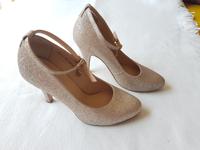 Pumps ( Brautschuhe ) gold Gr. 37 v. belle Niedersachsen - Wedemark Vorschau