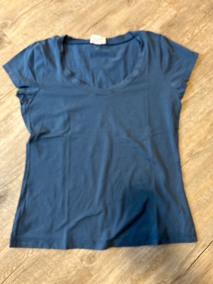 2 T-Shirts John Baner Damen 36/38 in Herscheid