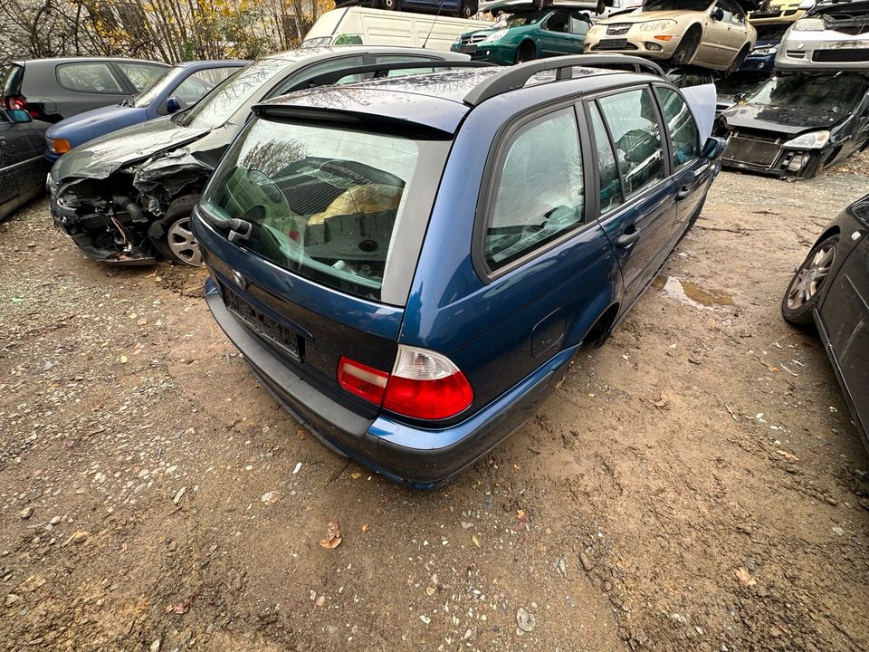 BMW 316i E46 Touring 85kW Ersatzteile Schlachtfest Autoteile in Waldbröl