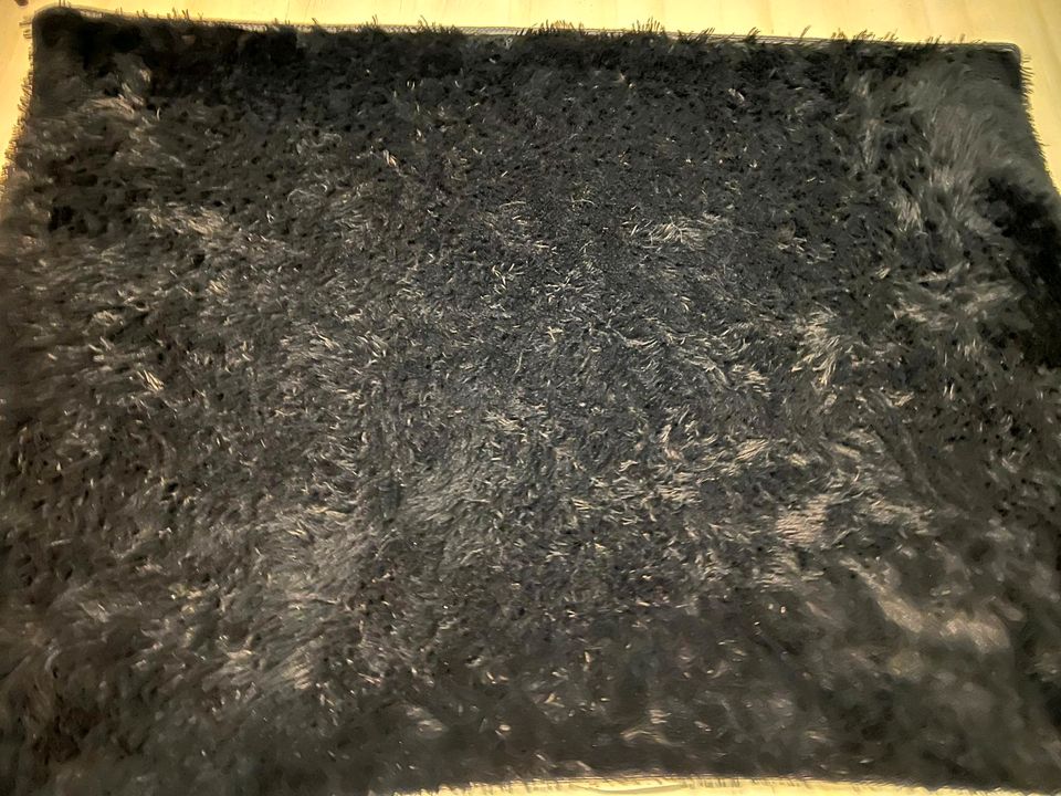 Hochflorteppich schwarz 1,50 x 1,70 in Wuppertal