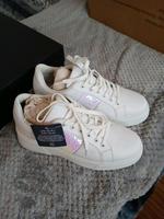 Damen Sneaker Gr. 39 Brandenburg - Nauen Vorschau