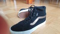 Original Vans schwarz weiß Hi-Sneakers wie neu Gr. 39 Hessen - Darmstadt Vorschau