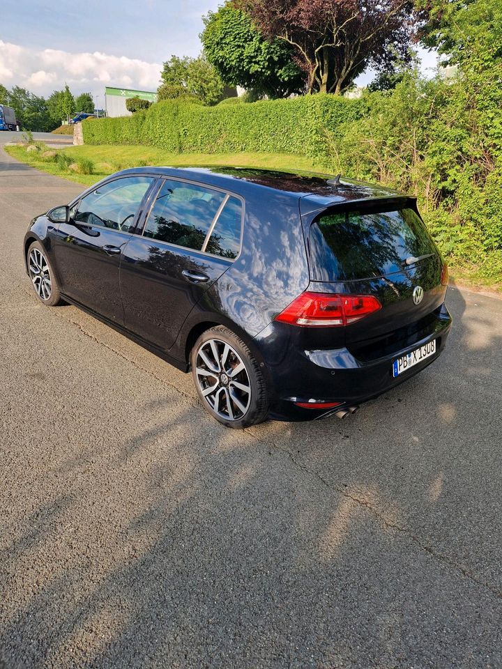 VW Golf 7 R-line CUP 2,0 TDI zu verkaufen in Paderborn