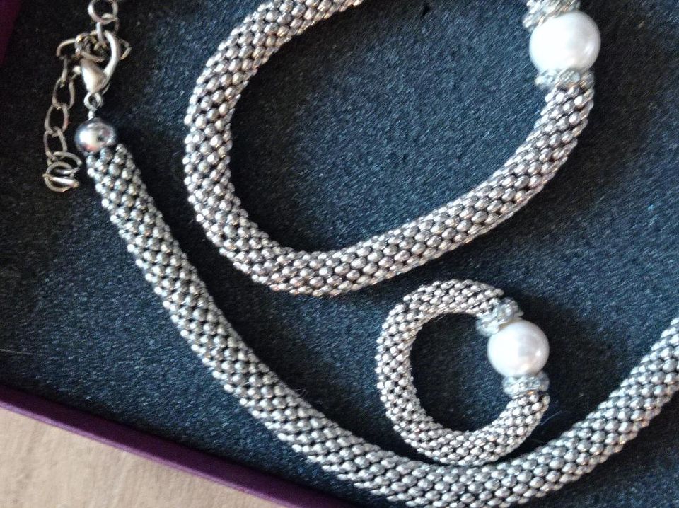 außergewöhnliches Schmuckset: Collier, Ring, Armband, wie NEU in Tauberbischofsheim