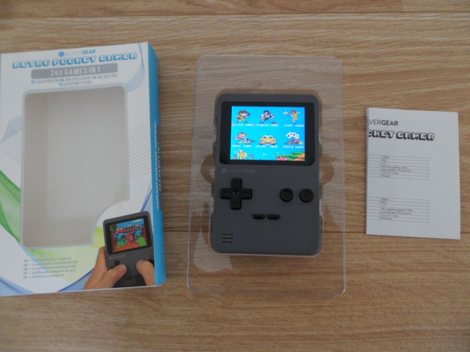 SILVERGEAR Retro Pocket Game Handheld Spielkonsole OVP in Mannheim