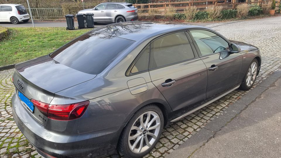 Audi A4 Lim, Top gepflegt, 1. Hand wie Neu, fast Vollausstattung in Gemünden a. Main