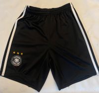 Adidas Sport DFB  Fußball Hose Gr. 140 schwarz Essen - Essen-Frintrop Vorschau