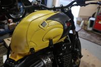 Triumph Thunderbird Sport Bagsterhaube Tankschutz Nordrhein-Westfalen - Kalkar Vorschau