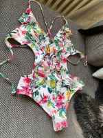 Monokini Bikini Neu Weiß Rüsschen Blumen / Florales Muster Niedersachsen - Buchholz in der Nordheide Vorschau