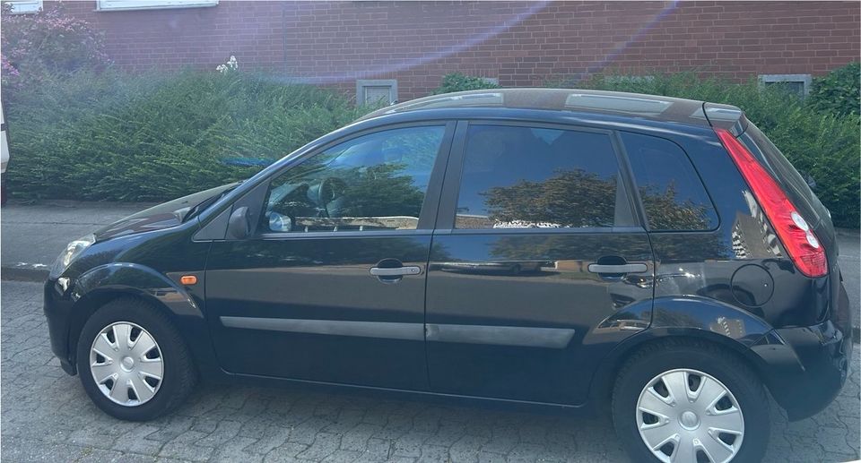 Ford Fiesta Mk5 Bj.2007 TÜV NEU INSPEKTION NEU SERVO in Hannover