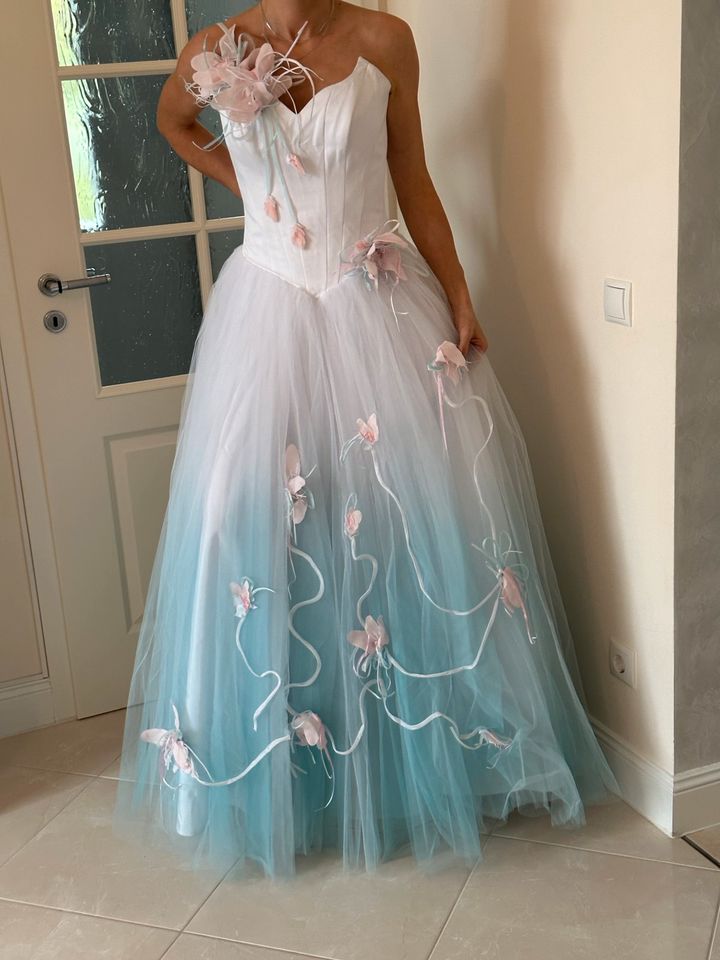 Hochzeitskleid Brautkleid/ Märchenkleid /Prinzessinnenkleid Gr 38 in Hamburg