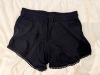 Schwarze Stoffshorts mit Hosentaschen Nordrhein-Westfalen - Halver Vorschau