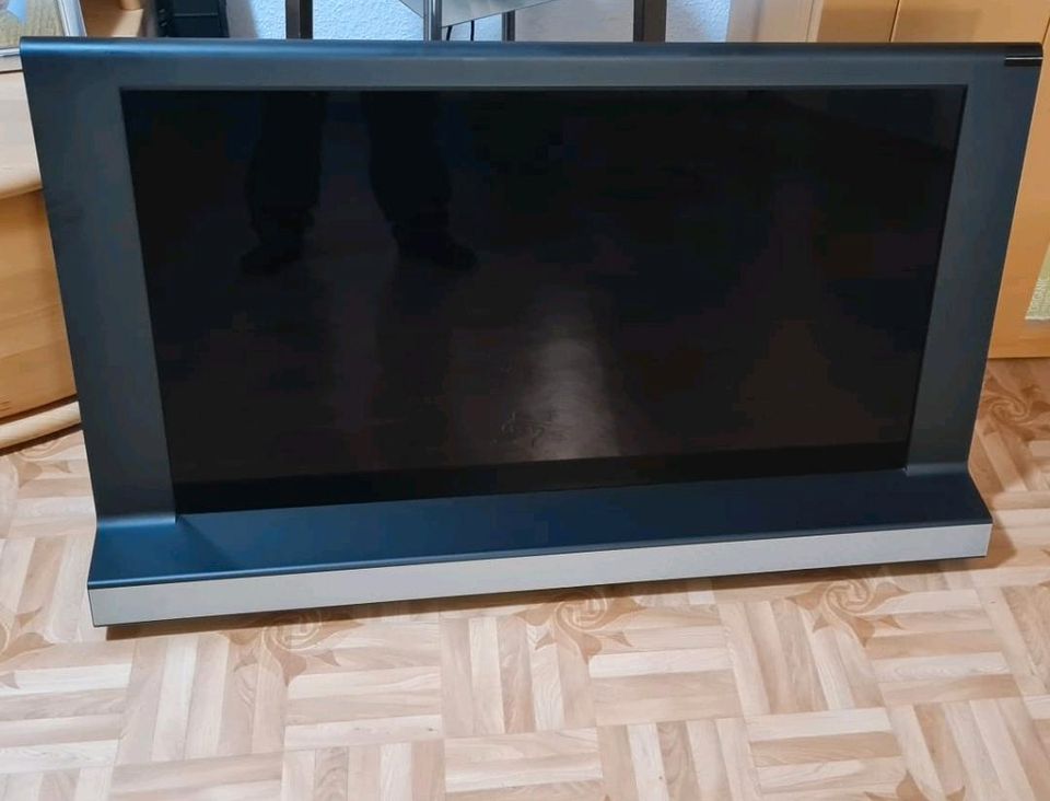 Flachbildschirm LCD Fernseher Bang & Olufsen BeoVision 8-32 Zoll in Satteldorf