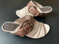 Tamaris Pantoletten "beige/braun" Leder Gr. 38", einmal getragen Düsseldorf - Garath Vorschau
