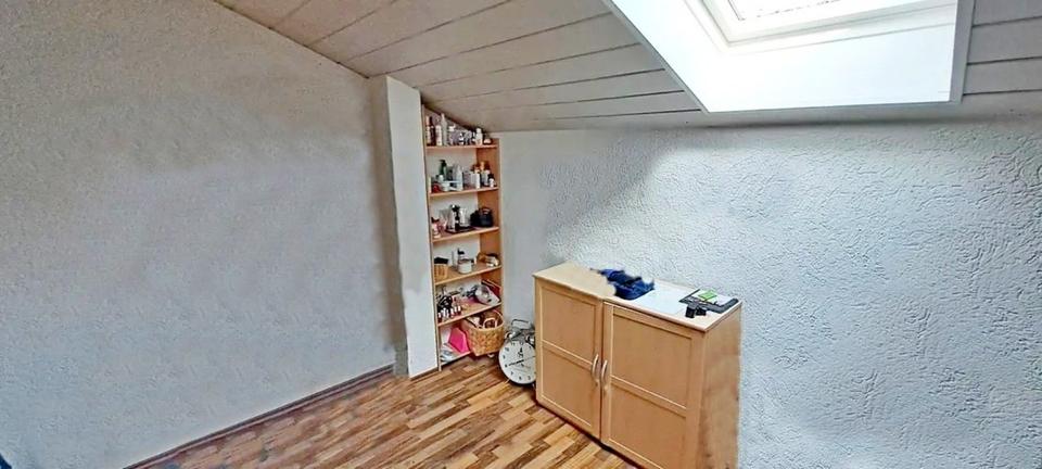 SUCHE für ca. 1-2 TAGE LEERE Wohnung / Haus für eine Fotostory in Neubiberg