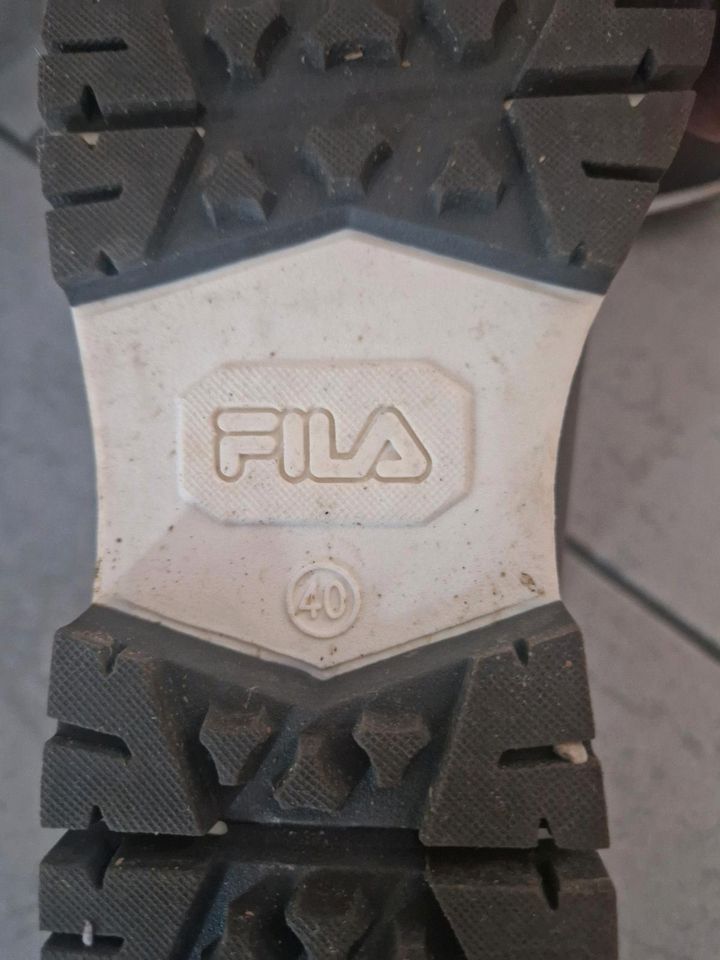 Fila Stiefel Gr. 40 in Seelze