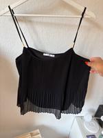 Pull & Bear Plissee Top Oberteil schick edel goldene Details M Niedersachsen - Osnabrück Vorschau