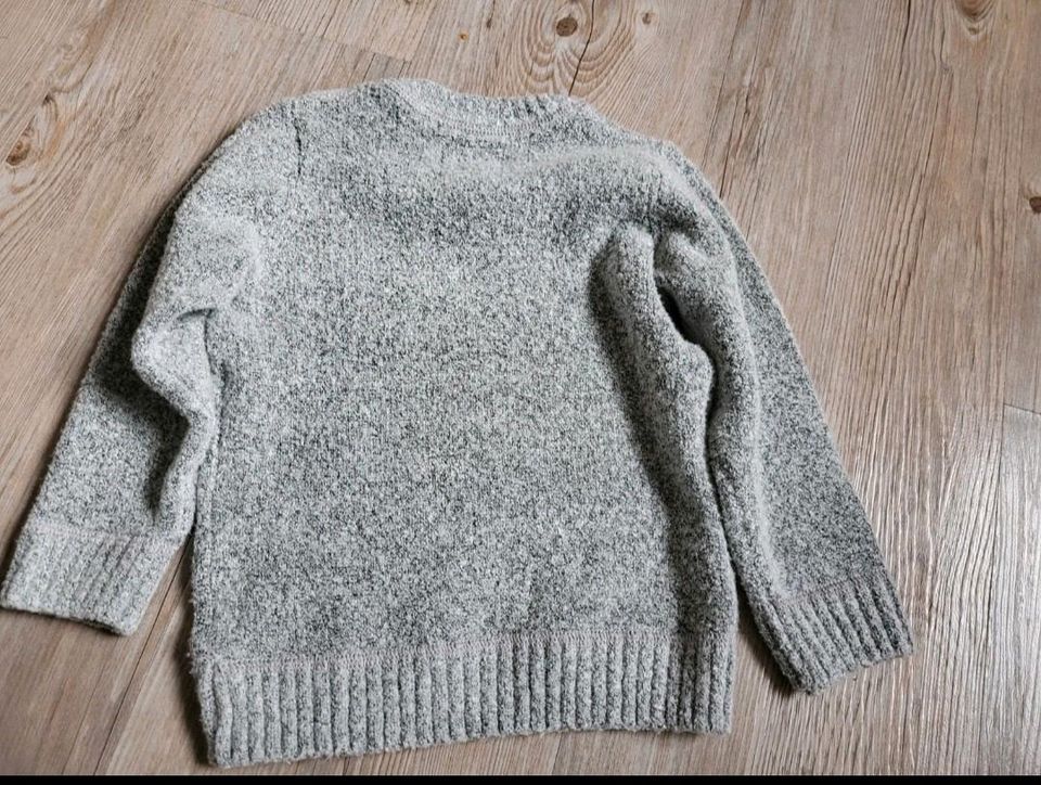 Kuscheliger Pullover Baby Club 86 grau unisex in Wernigerode