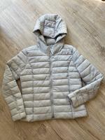 Schöne Damen Steppjacke hellgrau Gr. M Wandsbek - Hamburg Volksdorf Vorschau