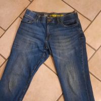 Lee Herren Jeans Straight Fit Gr. 33/32 Neuwertig Bayern - Hengersberg Vorschau