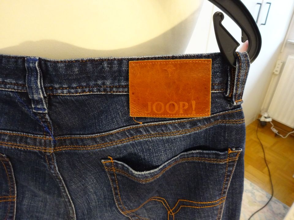 Jeans von "JOOP" in Größe 34/32 in Dahlenburg