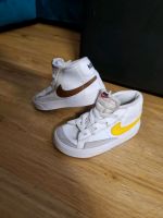 Nike Blazer Mid '77 Kinder Schuhe Sneaker Gr. 26 Wiesbaden - Mainz-Kostheim Vorschau