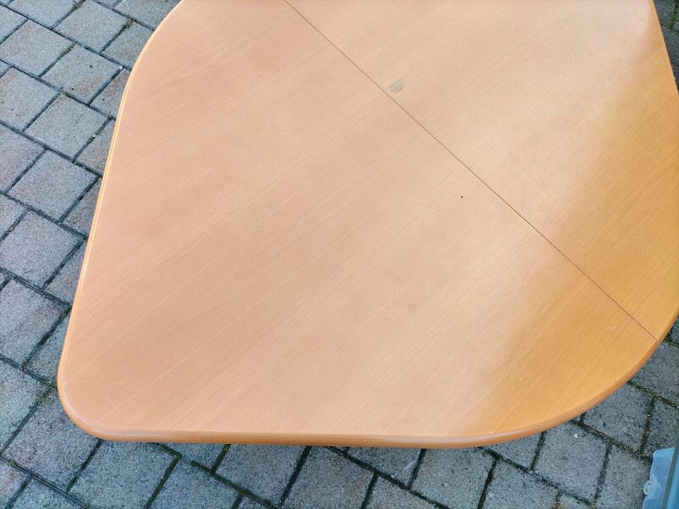 Esstisch mit Stühlen in Parsberg