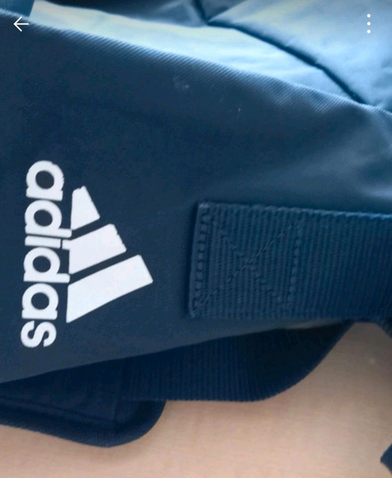 Kinder Adidas Sporttasche in Weiden (Oberpfalz)