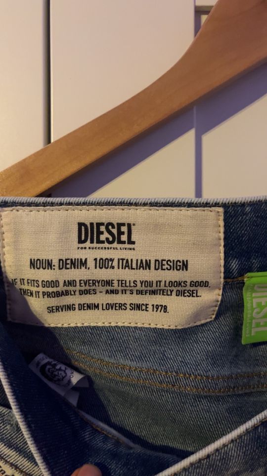 Diesel D-Strukt Jeans 31/30 in Hamburg